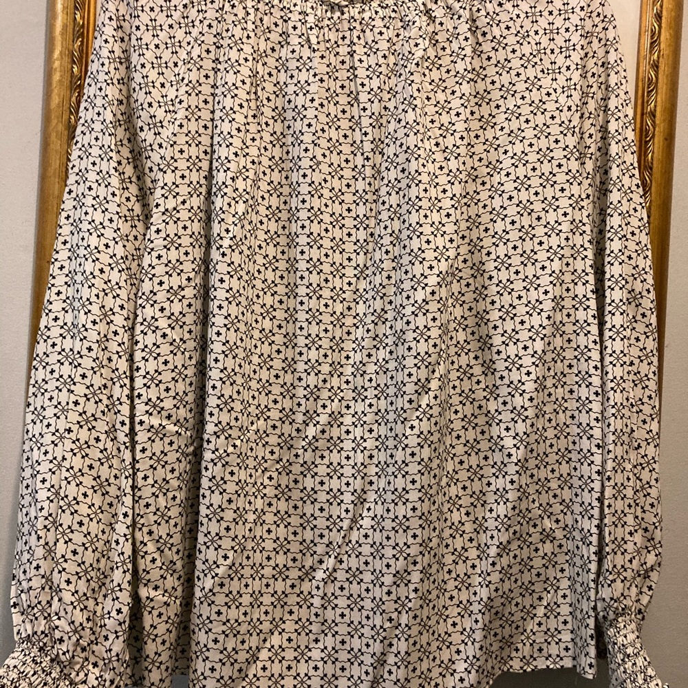 Max Studio L shirt